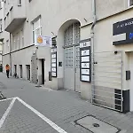 Happy House Hostel